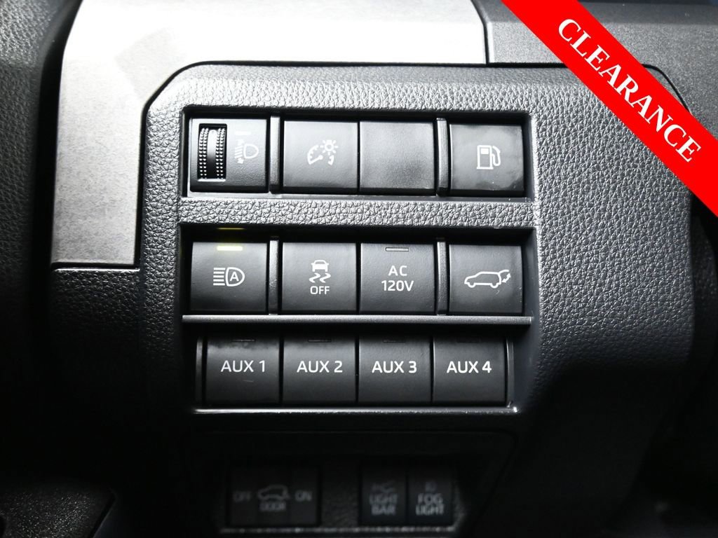 Used 2025 Toyota 4Runner 4WD image 27