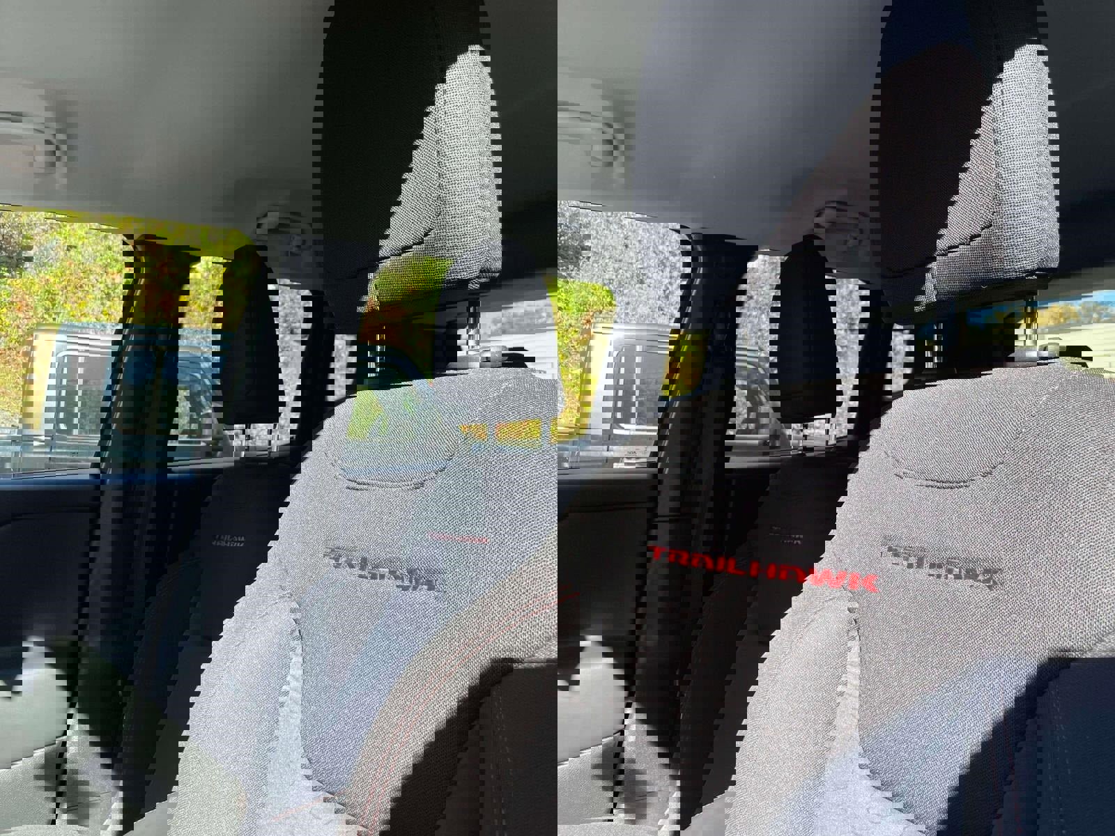 Used 2023 Jeep Renegade Trailhawk image 19