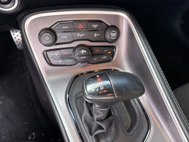 Used 2022 Dodge Challenger R/T w/ Blacktop Package image 20
