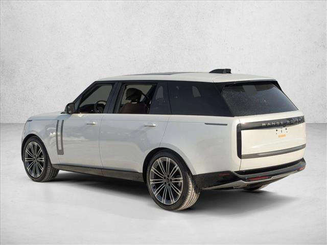 New 2026 Land Rover Range Rover Long Wheelbase SE image 9