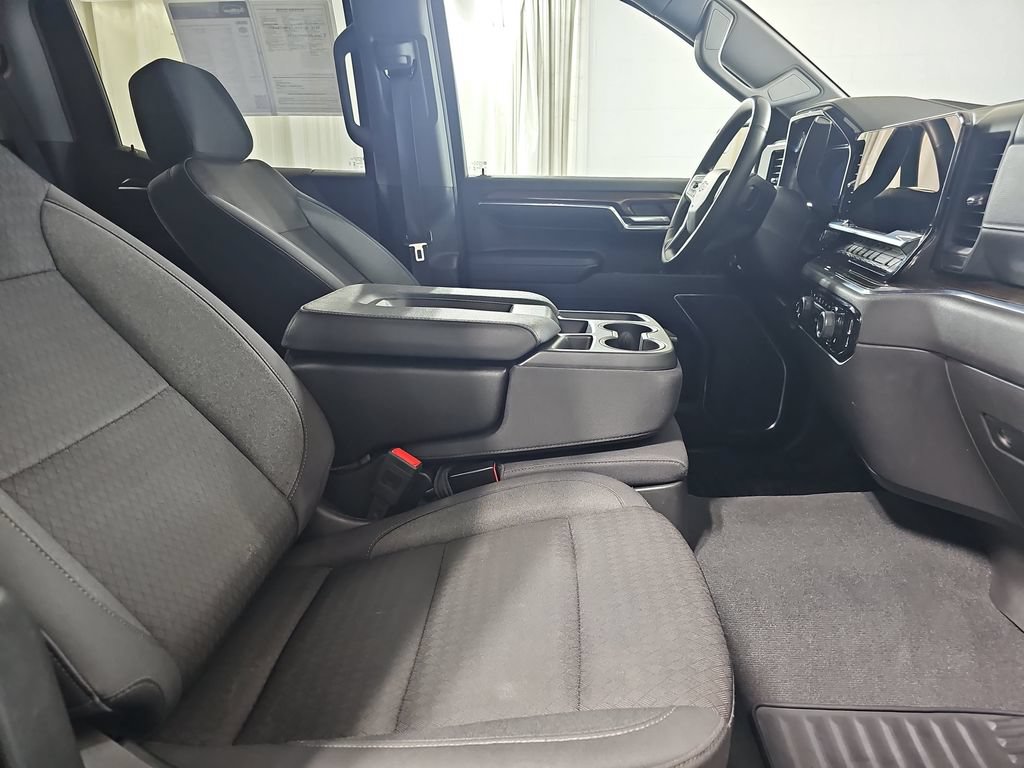 Certified 2024 Chevrolet Silverado 1500 LT AWD/4WD image 13