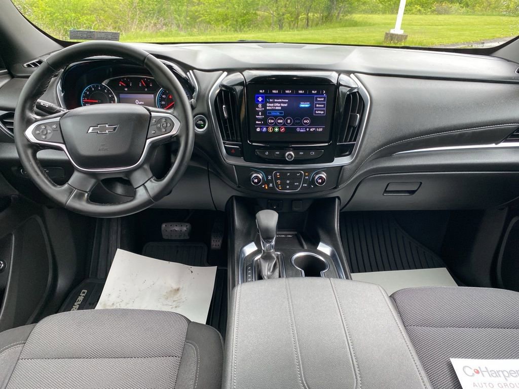Used 2023 Chevrolet Traverse LT w/ Midnight/Sport Edition AWD/4WD image 21