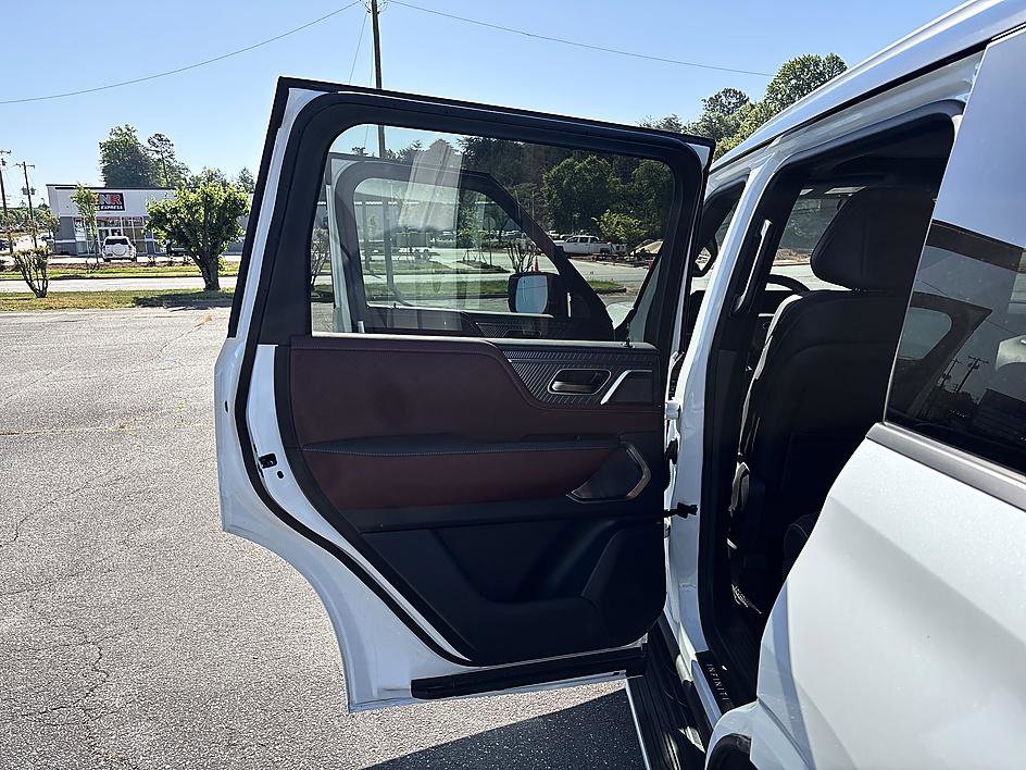 Used 2026 INFINITI QX80 Autograph w/ Premium Cargo Package AWD/4WD image 13