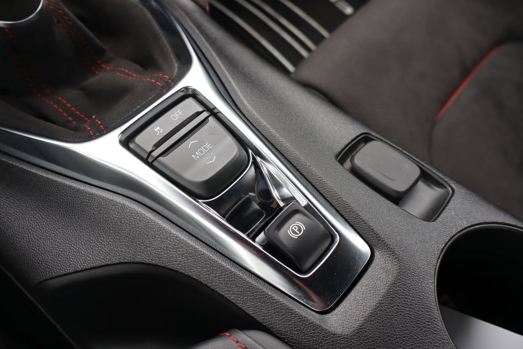 Used 2022 Chevrolet Camaro ZL1 RWD image 11