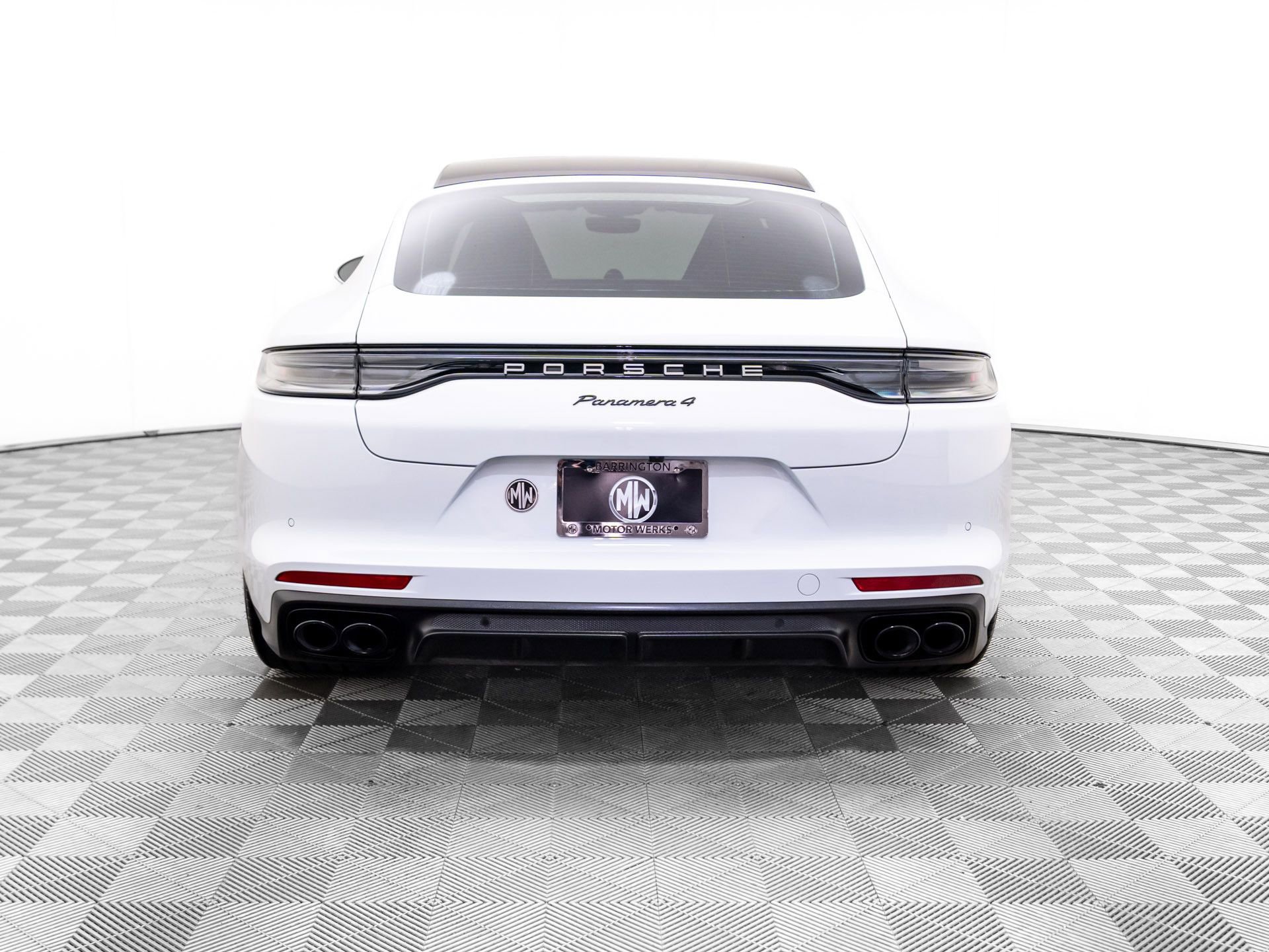 Certified 2023 Porsche Panamera 4 Platinum Edition image 10