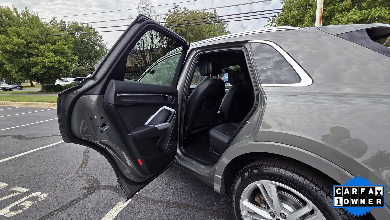 Used 2023 Audi Q3 2.0T Premium Plus w/ Premium Plus Package AWD/4WD image 27