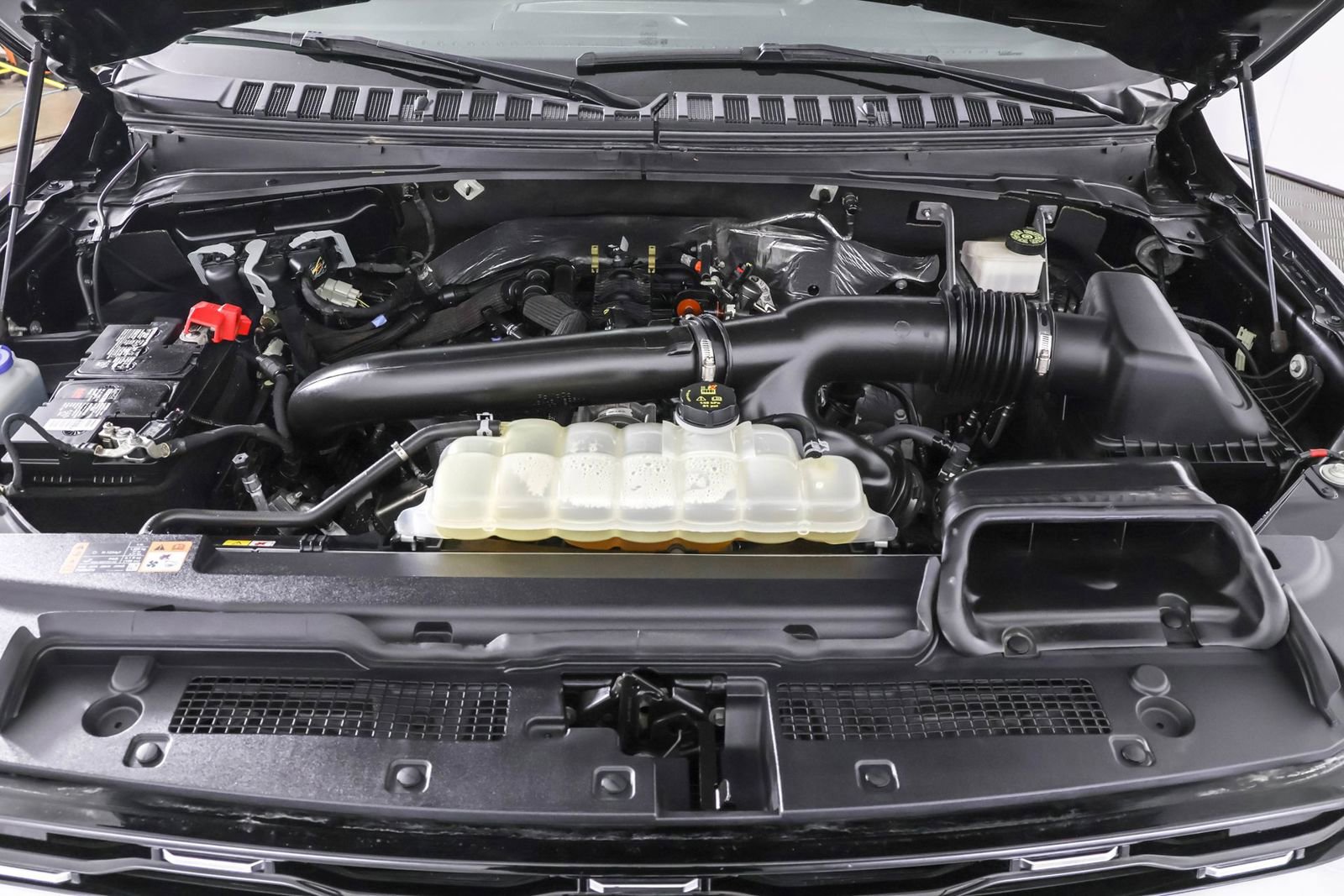 Used 2023 Ford Expedition Limited image 51