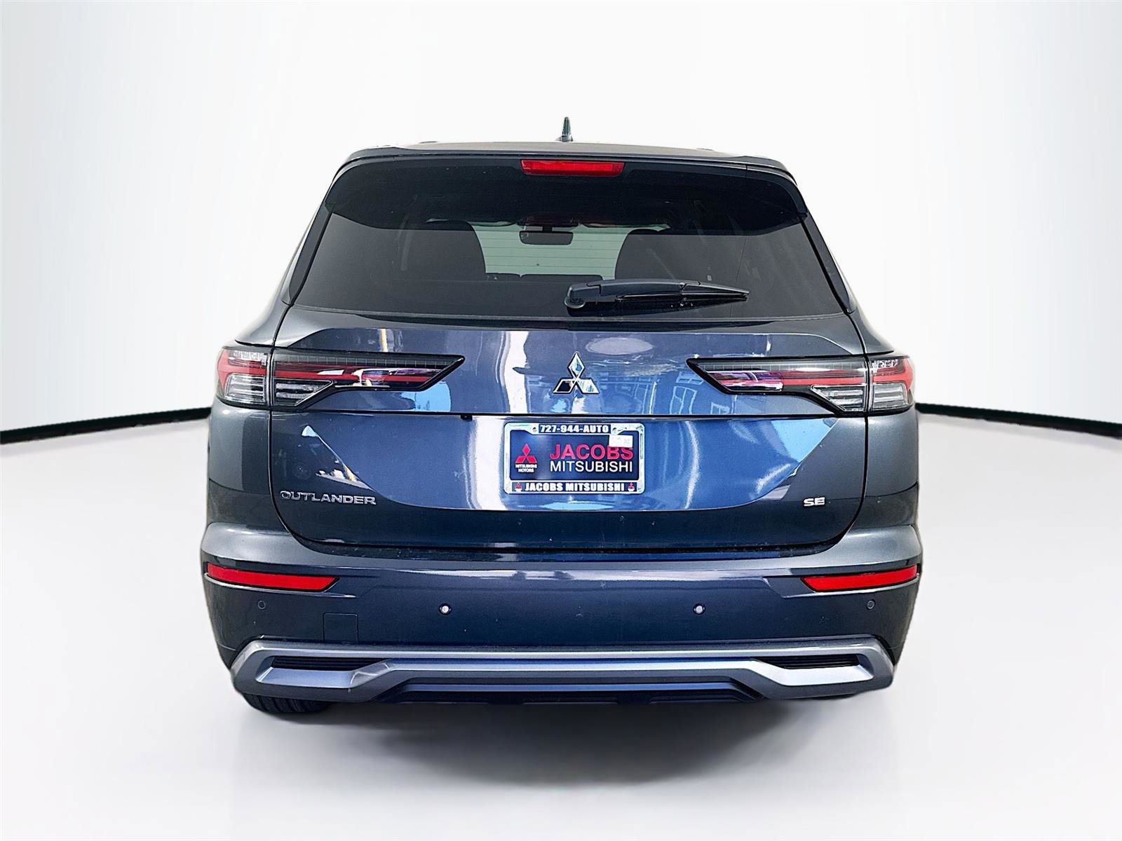 New 2026 Mitsubishi Outlander SE image 25