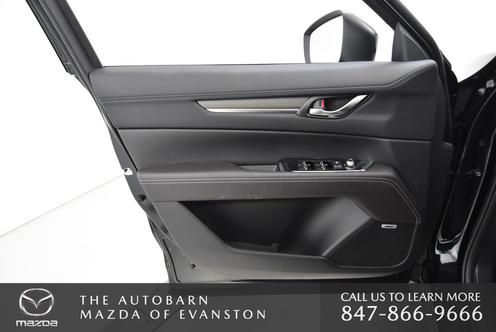 New 2025 MAZDA CX-5 Signature image 29