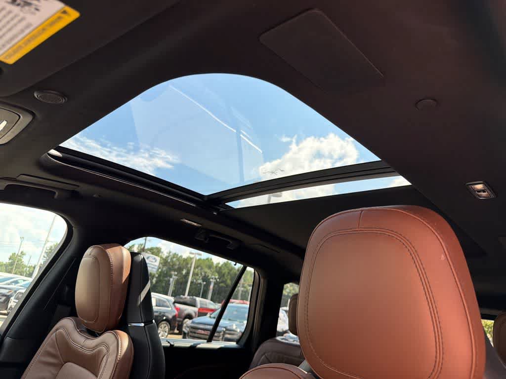 Used 2024 Lincoln Aviator Reserve w/ Equipment Group 201A AWD/4WD image 33
