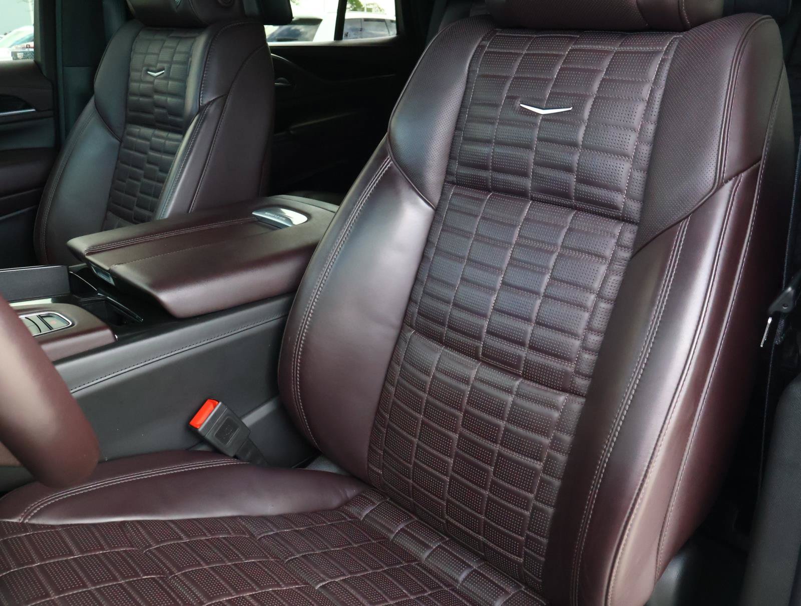 Used 2024 Cadillac Escalade Sport Platinum AWD/4WD image 21