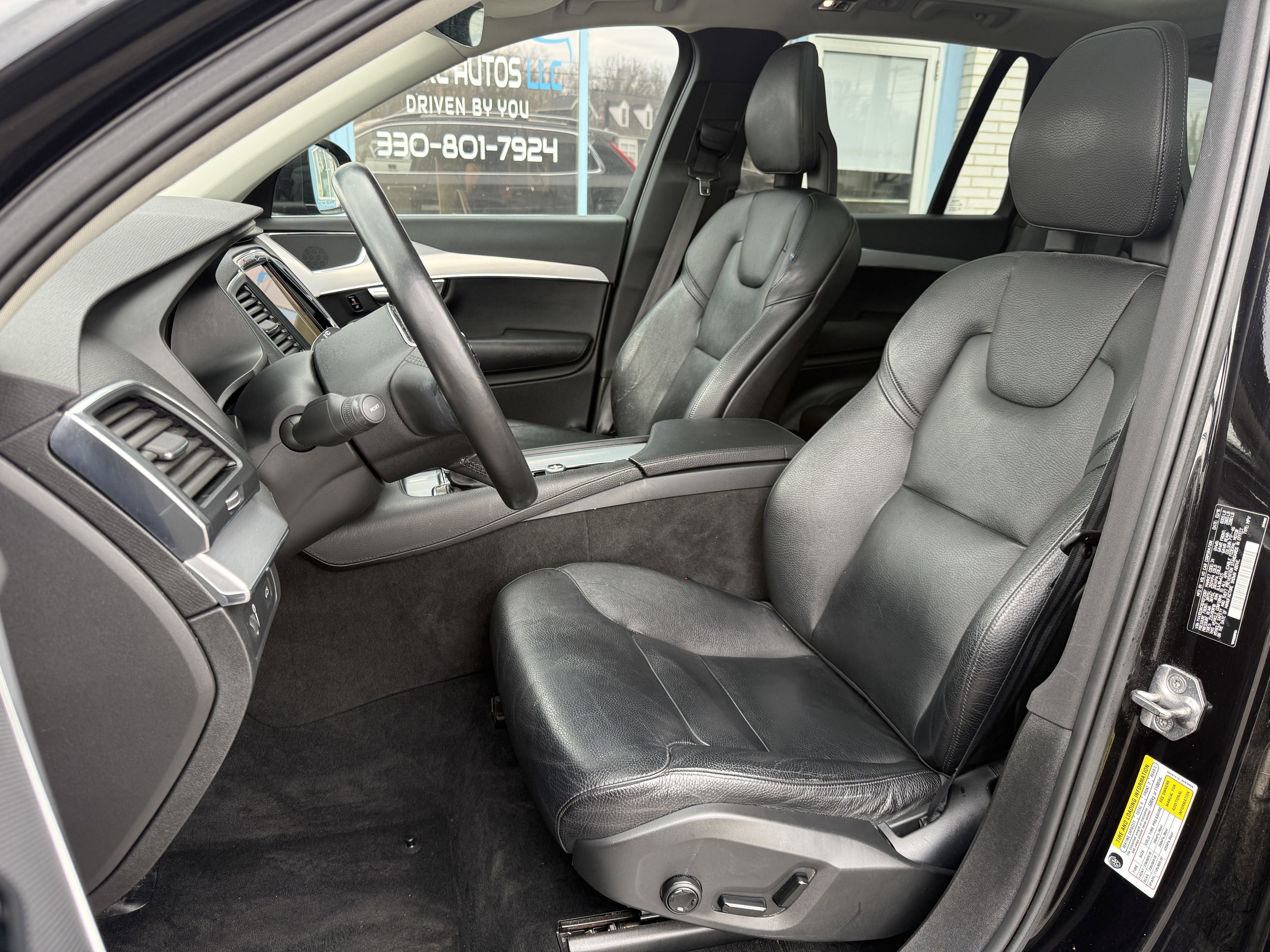 Used 2016 Volvo XC90 T5 Momentum image 13