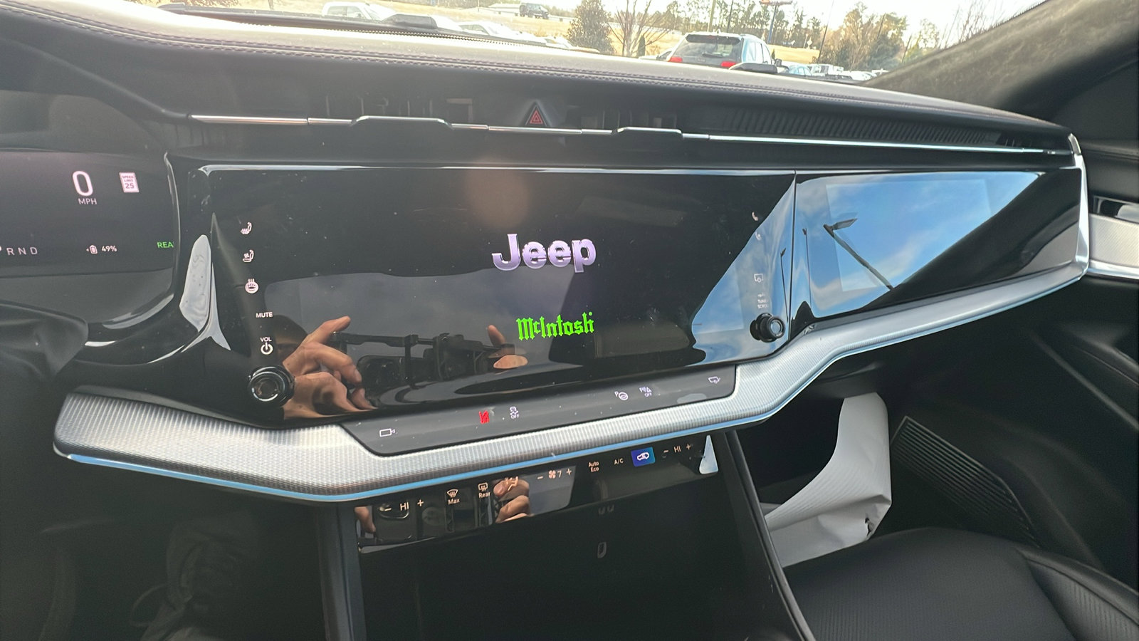 Used 2024 Jeep Wagoneer Launch Edition image 32