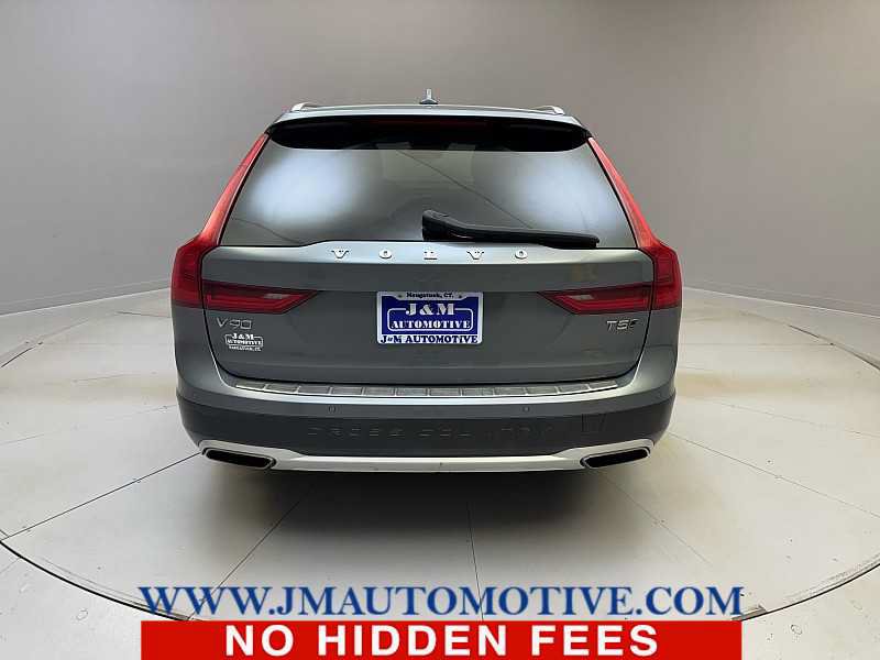 Used 2019 Volvo V90 T5 Cross Country w/ Protection Package Premier AWD/4WD image 4