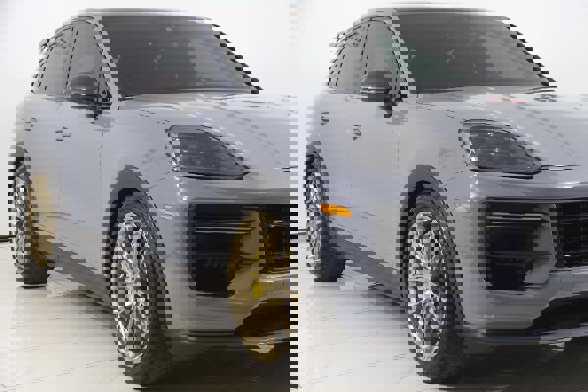 Used 2024 Porsche Cayenne Turbo GT image 58