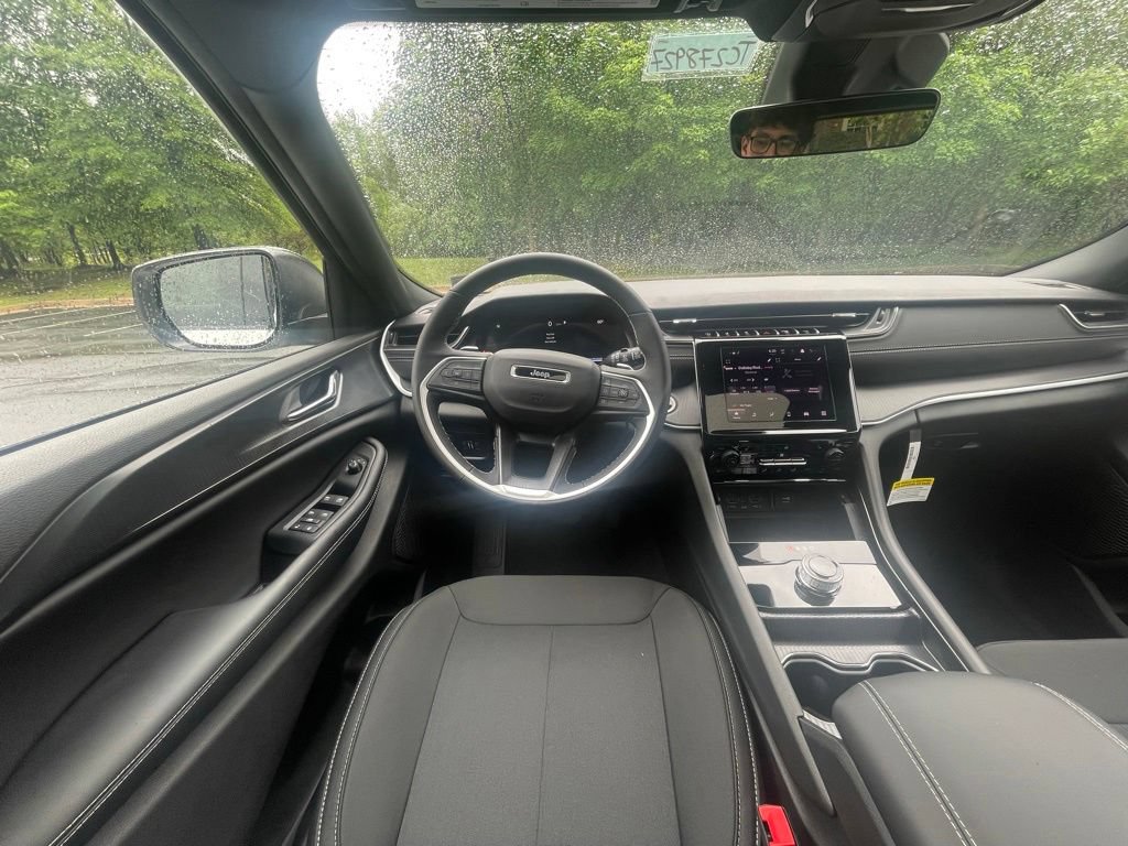 New 2026 Jeep Grand Cherokee Laredo X AWD/4WD image 22