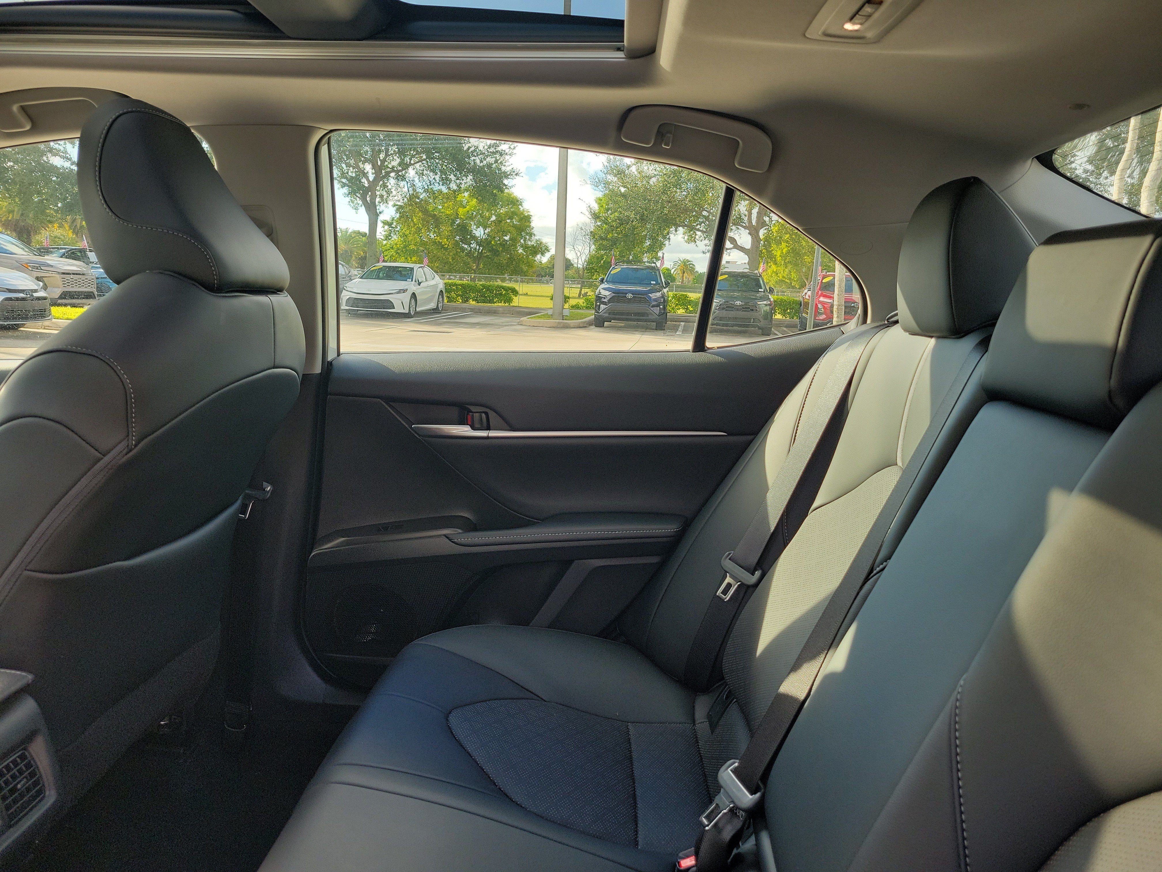 Used 2023 Toyota Camry XSE w/ Navigation Package FWD image 13