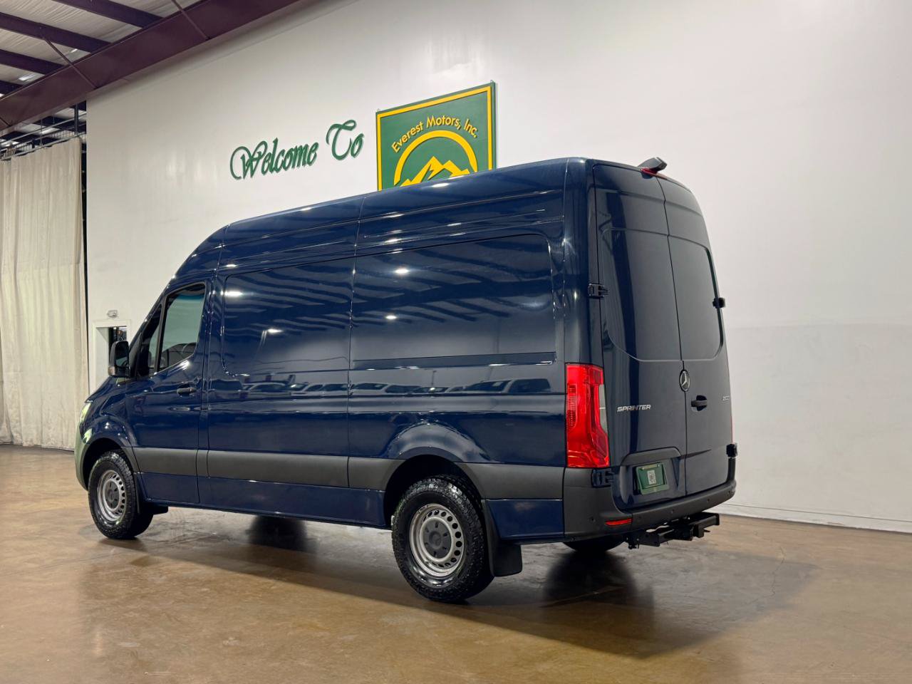 Used 2024 Mercedes-Benz Sprinter 2500 image 5