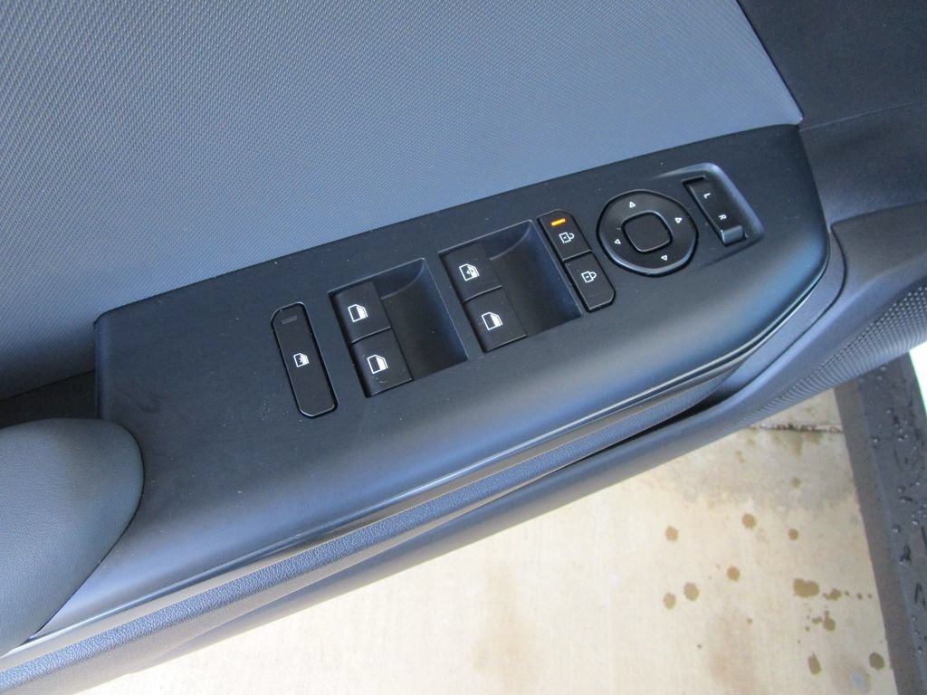 Used 2025 Kia K4 FWD image 18