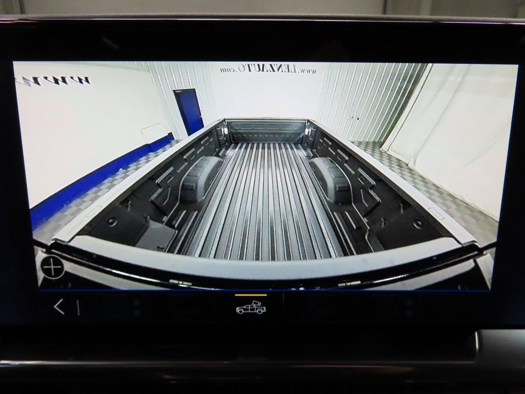 Used 2025 Chevrolet Silverado 2500 LT image 22