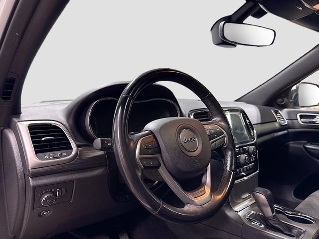 Used 2019 Jeep Grand Cherokee Altitude image 11