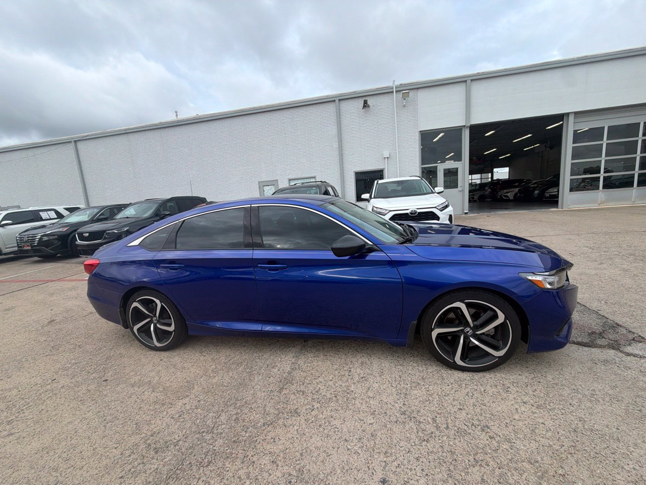 Used 2021 Honda Accord Sport Special Edition image 4