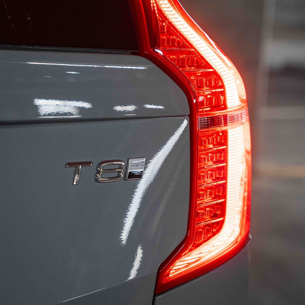 Certified 2025 Volvo XC90 T8 Plus w/ Protection Package Premier image 6