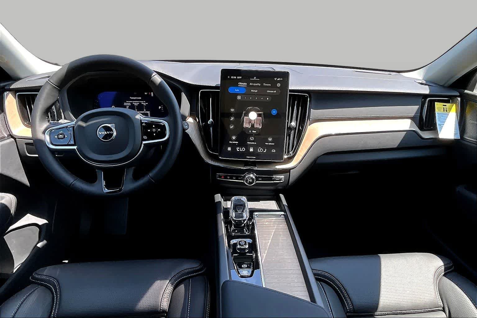 New 2026 Volvo XC60 B5 Ultra w/ Protection Package Premier AWD/4WD image 7