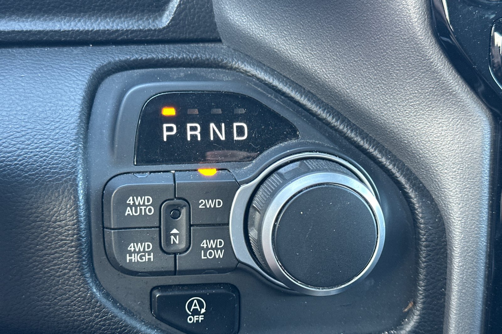 Used 2025 RAM 1500 Big Horn AWD/4WD image 31