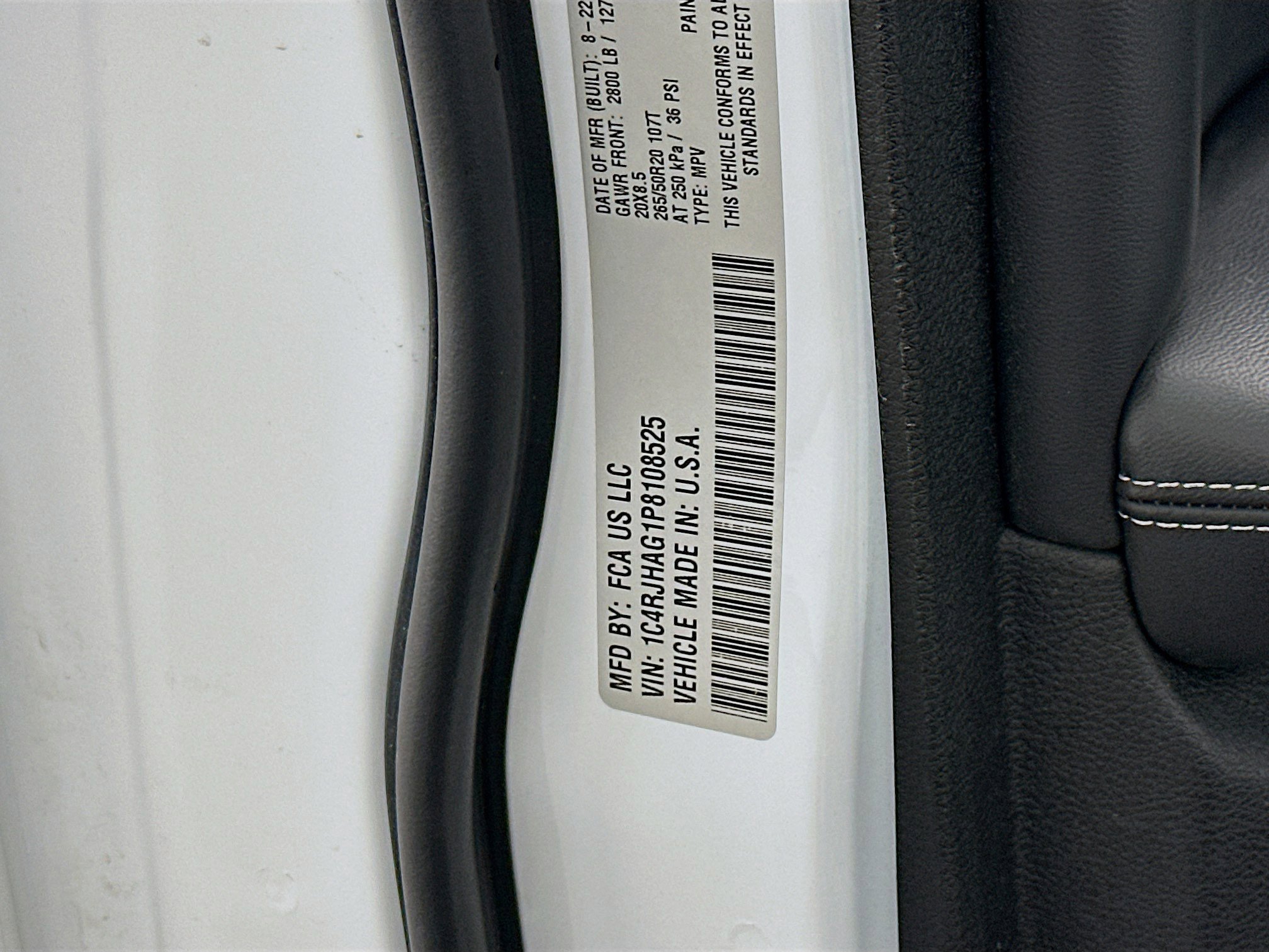 Used 2023 Jeep Grand Cherokee Altitude image 12