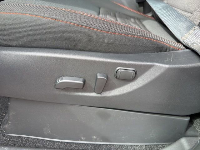 Used 2025 Nissan Frontier PRO-4X w/ Interior Protection Package image 21