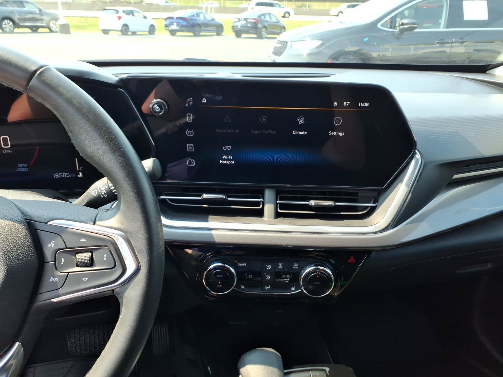 Used 2024 Chevrolet Trax ACTIV FWD image 10
