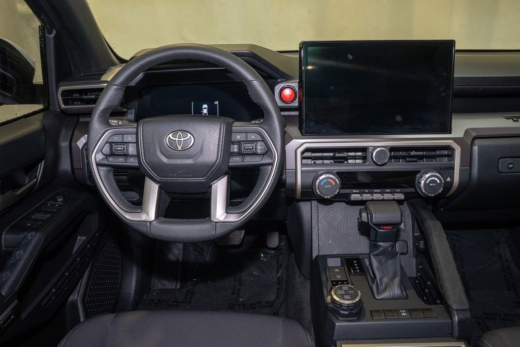 Certified 2025 Toyota Tacoma TRD Off-Road image 6