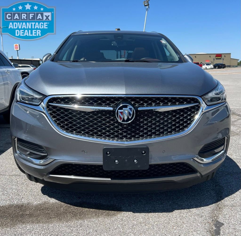 Used 2020 Buick Enclave Avenir image 2