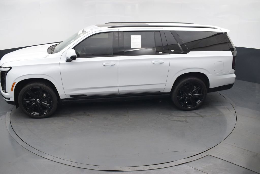 Certified 2026 Cadillac Escalade ESV Sport w/ Touring Package AWD/4WD image 42