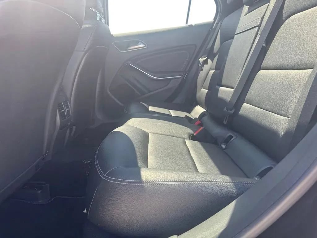 Used 2018 Mercedes-Benz GLA 250 4MATIC image 18