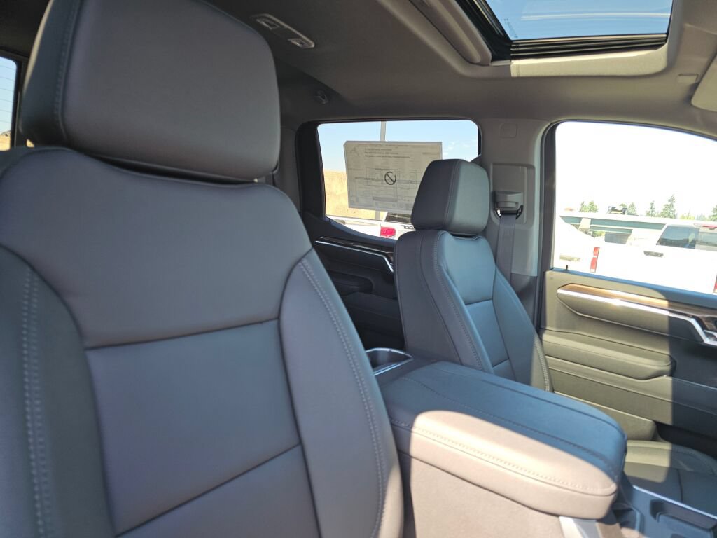 New 2026 Chevrolet Silverado 1500 RST w/ Safety Package AWD/4WD image 36