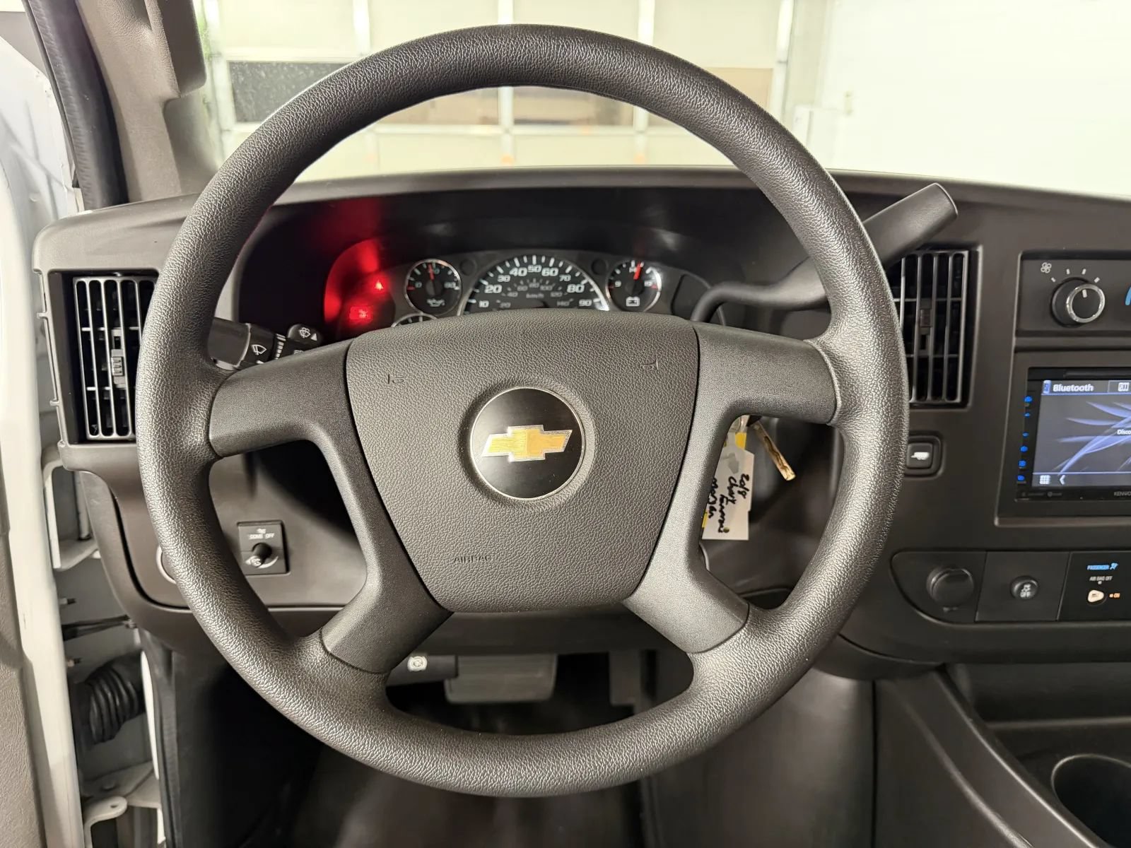Used 2018 Chevrolet Express 2500 RWD image 17