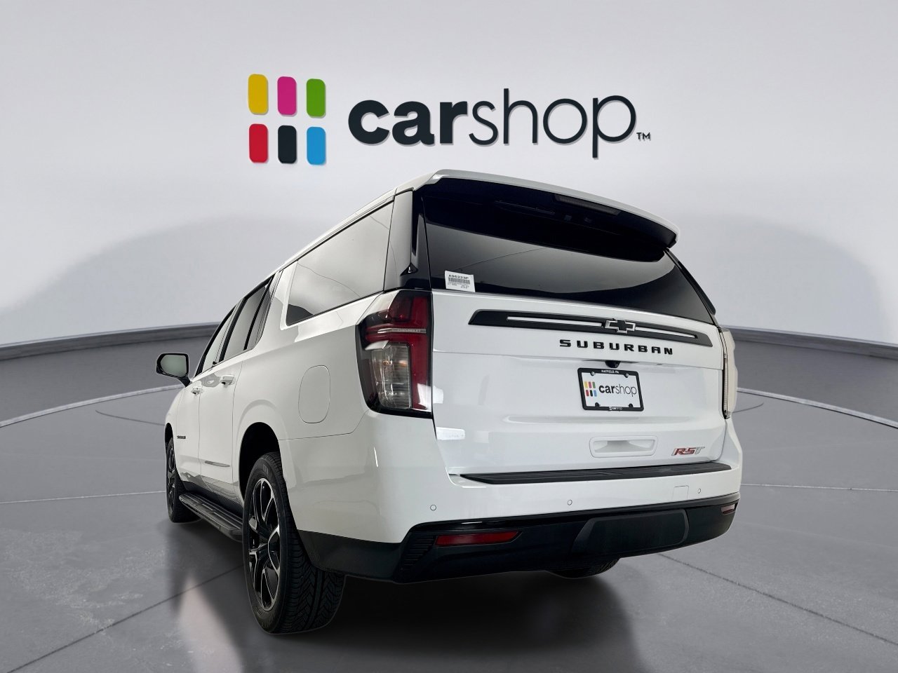 Used 2023 Chevrolet Suburban RST w/ Luxury Package image 3