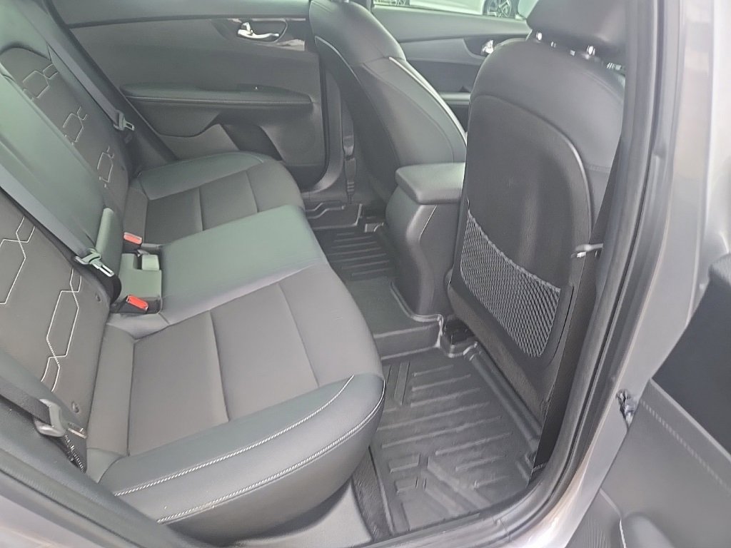 Used 2024 Kia Forte GT-Line image 21