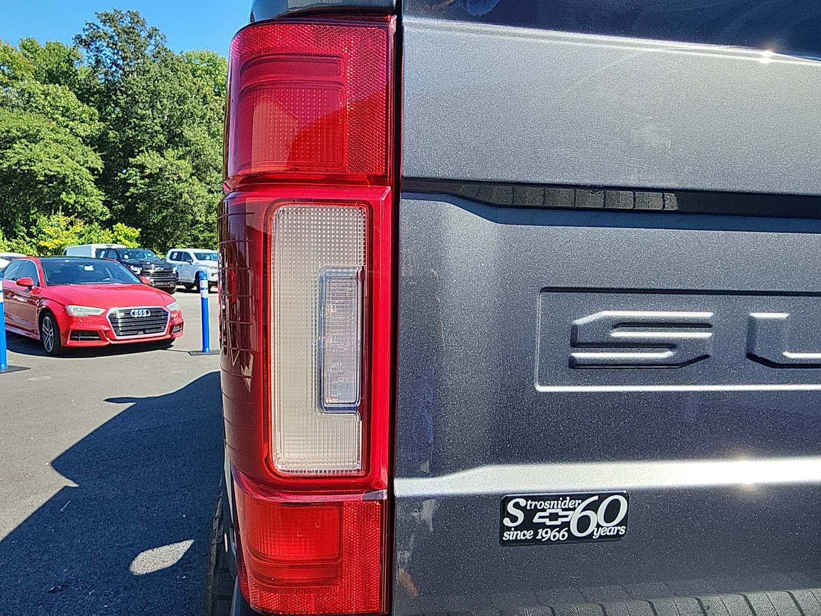 Used 2021 Ford F250 Lariat w/ Lariat Ultimate Package AWD/4WD image 13