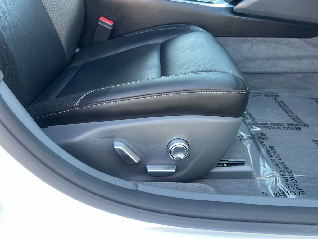 Used 2024 Lucid Air Pure RWD image 24