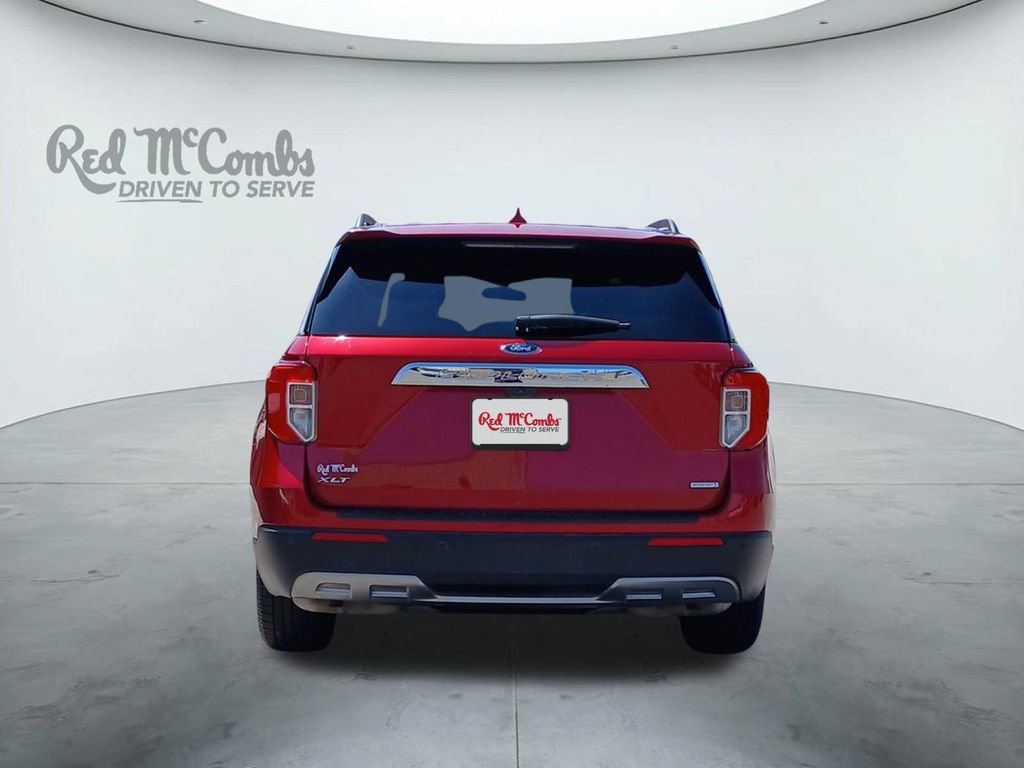 Used 2020 Ford Explorer XLT w/ Equipment Group 202A image 4