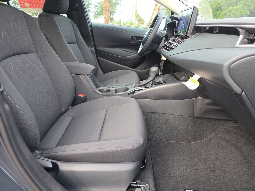 Used 2026 Toyota Corolla LE FWD image 14