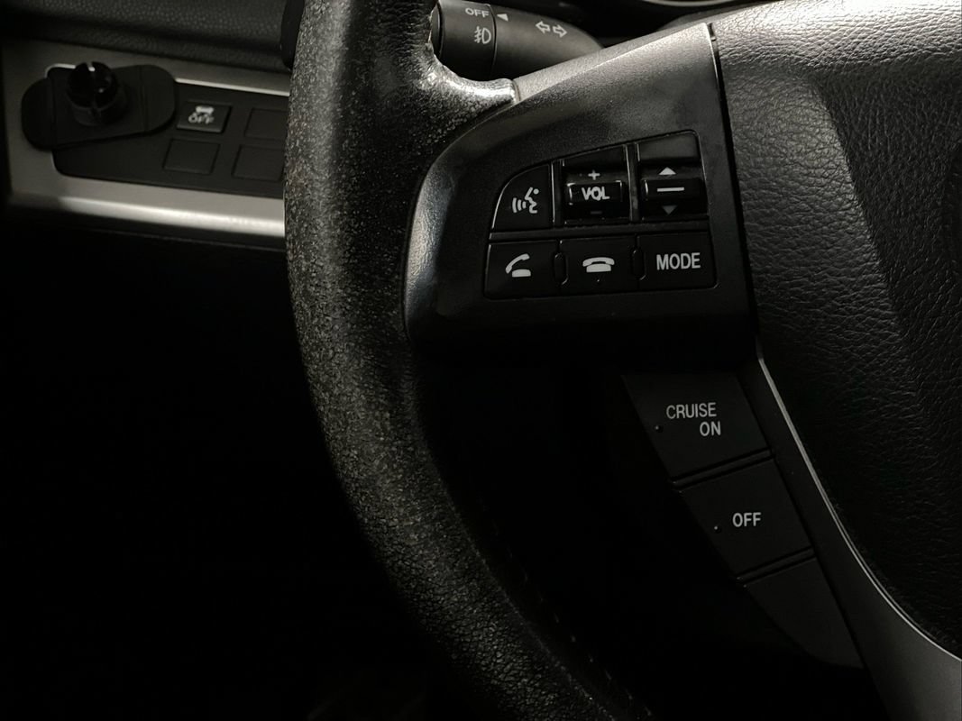 Used 2013 MAZDA MAZDA3 Touring FWD image 23