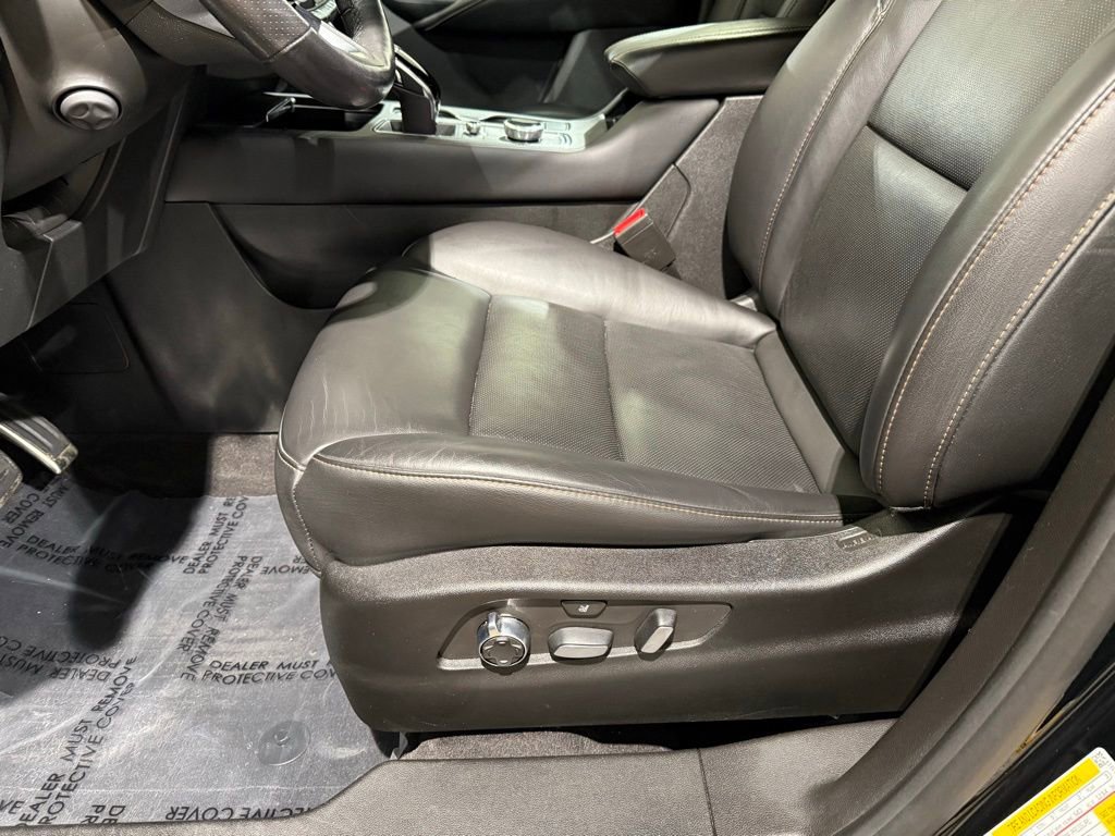 Used 2023 Cadillac XT4 Sport image 14
