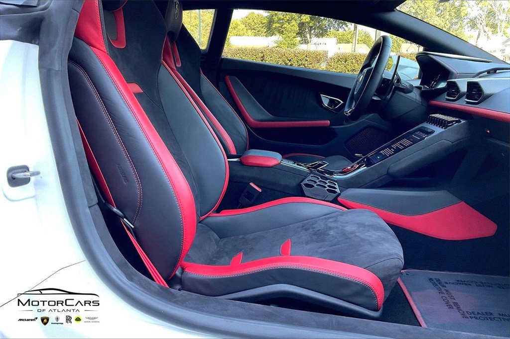 Used 2023 Lamborghini Huracan Tecnica image 8