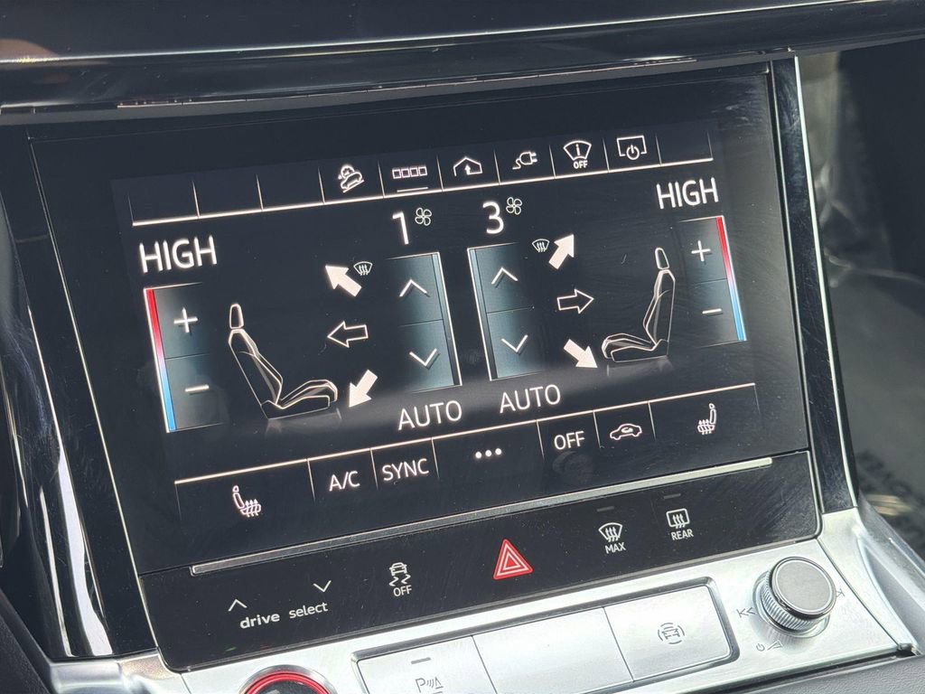 Used 2022 Audi e-tron S Prestige w/ Prestige Package image 12