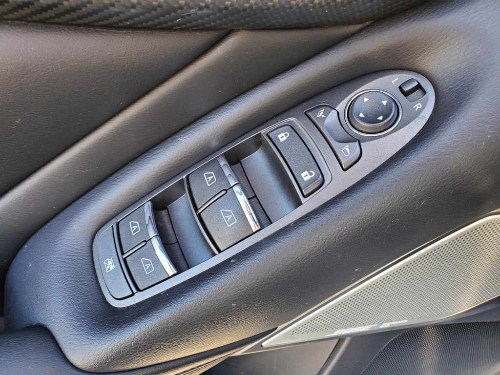 Used 2022 INFINITI Q50 Red Sport 400 w/ Carbon Fiber Package image 18