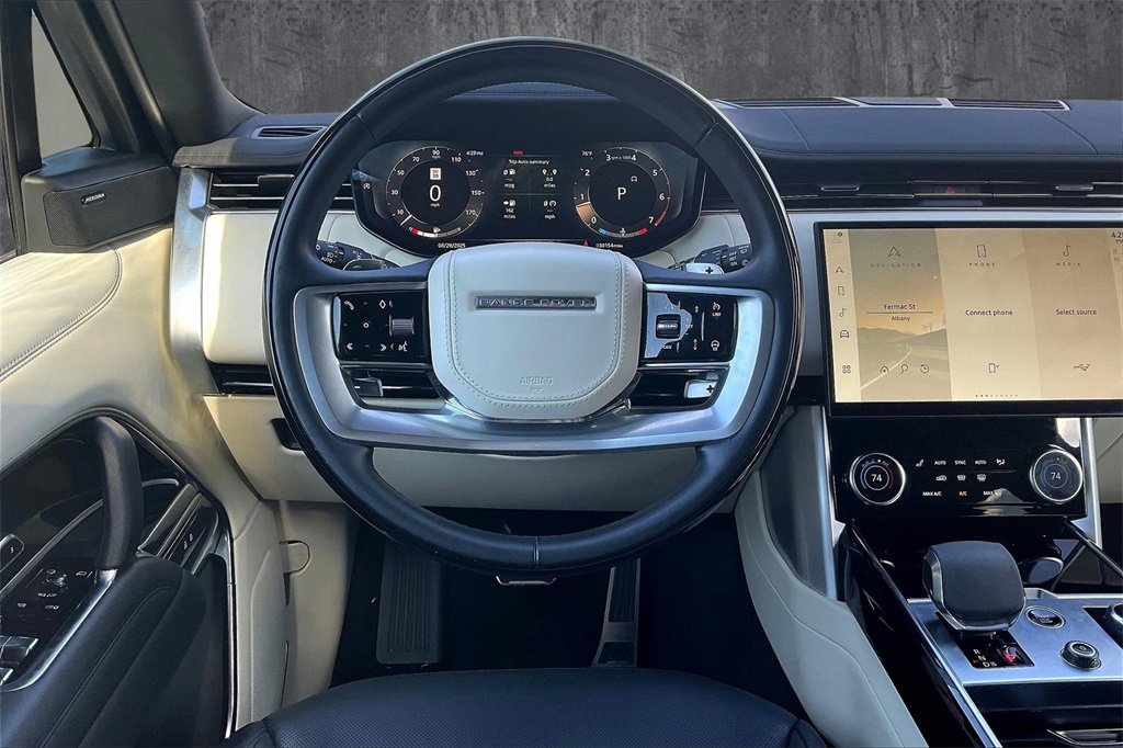 Used 2023 Land Rover Range Rover SE image 8